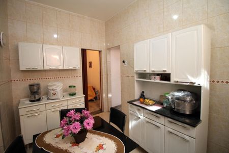 Casa à venda com 112m², 3 quartos e 1 vagaCopa