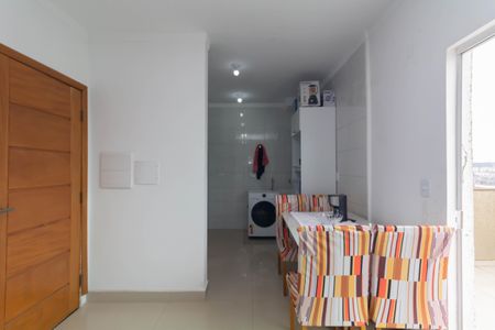 Sala de casa de condomínio para alugar com 1 quarto, 38m² em Guaianases, São Paulo