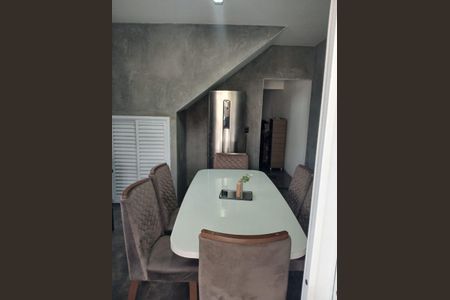 Casa à venda com 200m², 2 quartos e 2 vagas