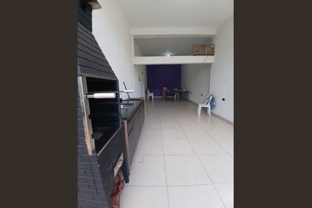 Casa à venda com 200m², 2 quartos e 2 vagas