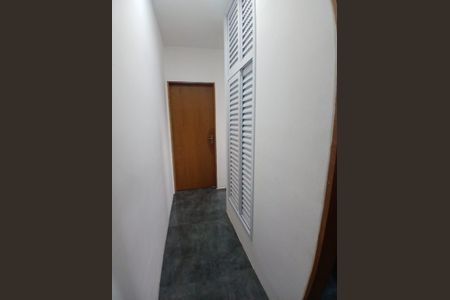 Casa à venda com 200m², 2 quartos e 2 vagas