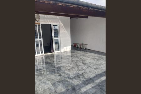 Casa à venda com 200m², 2 quartos e 2 vagas