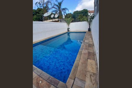 Casa à venda com 200m², 2 quartos e 2 vagas