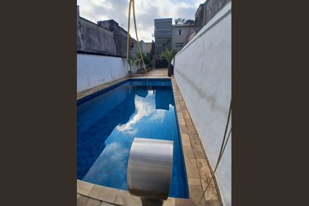 Casa à venda com 200m², 2 quartos e 2 vagas