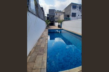 Casa à venda com 200m², 2 quartos e 2 vagas