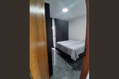 Casa à venda com 200m², 2 quartos e 2 vagas