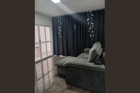 Casa à venda com 200m², 2 quartos e 2 vagas