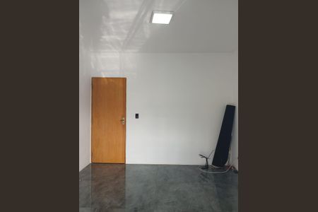 Casa à venda com 200m², 2 quartos e 2 vagas