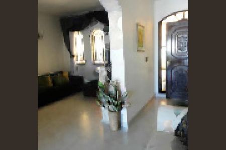 Casa à venda com 250m², 2 quartos e 2 vagas