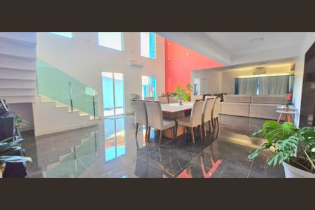 Casa de condomínio à venda com 800m², 5 quartos e 2 vagas Casa de condomínio à venda com 800m², 5 quartos e 2 vagasCozinha