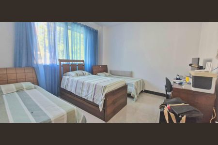 Casa de condomínio à venda com 800m², 5 quartos e 2 vagas Casa de condomínio à venda com 800m², 5 quartos e 2 vagasQuarto 2