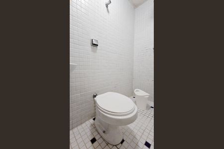 Casa para alugar com 392m², 6 quartos e 4 vagasBanheiro do Quarto 7