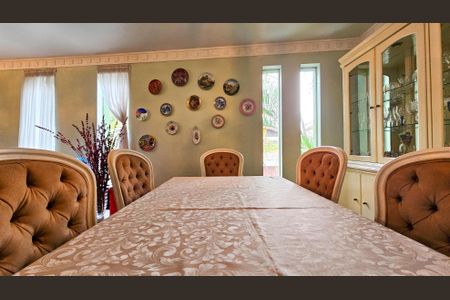 Casa para alugar com 392m², 6 quartos e 4 vagasSala