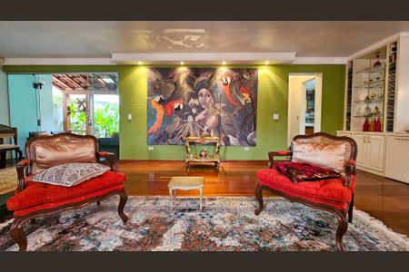 Casa para alugar com 392m², 6 quartos e 4 vagasSala