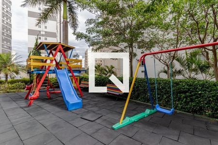 Apartamento à venda com 49m², 2 quartos e 1 vaga Apartamento à venda com 49m², 2 quartos e 1 vagaÁrea comum - Playground