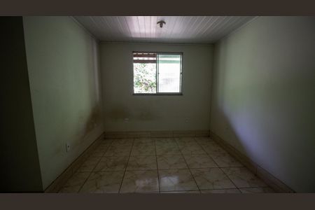 Quarto de casa para alugar com 1 quarto, 54m² em Vargem Pequena, Rio de Janeiro