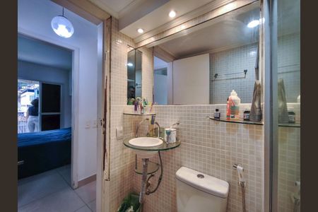 Apartamento à venda com 68m², 2 quartos e 1 vagaBanheiro Corredor