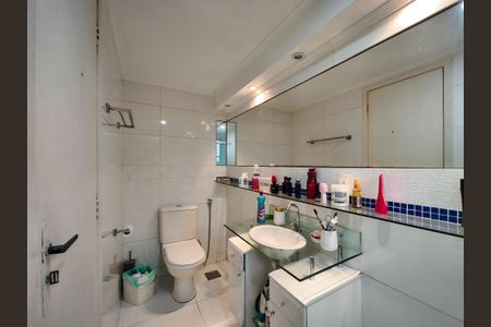 Apartamento à venda com 68m², 2 quartos e 1 vagaBanheiro da Suíte