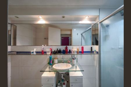 Apartamento à venda com 68m², 2 quartos e 1 vagaBanheiro da Suíte