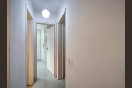 Apartamento à venda com 68m², 2 quartos e 1 vagaCorredor