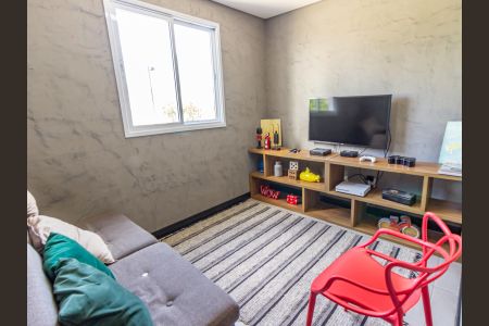 Apartamento à venda com 51m², 2 quartos e 1 vaga Apartamento à venda com 51m², 2 quartos e 1 vagaÁrea comum - Salão de jogos