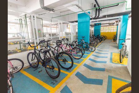 Apartamento à venda com 51m², 2 quartos e 1 vaga Apartamento à venda com 51m², 2 quartos e 1 vagaÁrea comum - Bicicletário