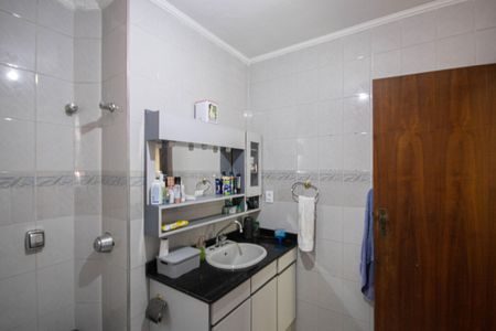 Casa à venda com 330m², 5 quartos e 2 vagas Casa à venda com 330m², 5 quartos e 2 vagasBanheiro da Suíte 2