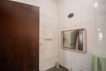 Casa à venda com 330m², 5 quartos e 2 vagas Casa à venda com 330m², 5 quartos e 2 vagasBanheiro da Suíte