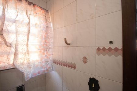 Casa à venda com 330m², 5 quartos e 2 vagas Casa à venda com 330m², 5 quartos e 2 vagasBanheiro da Suíte