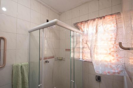 Casa à venda com 330m², 5 quartos e 2 vagas Casa à venda com 330m², 5 quartos e 2 vagasBanheiro da Suíte