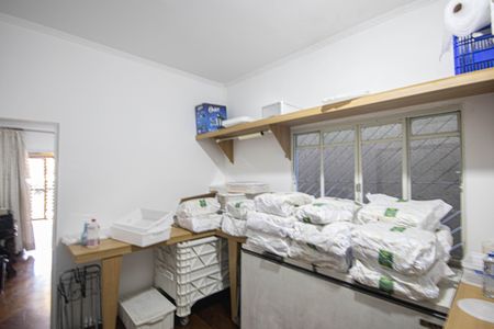 Casa à venda com 330m², 5 quartos e 2 vagas Casa à venda com 330m², 5 quartos e 2 vagasSala de Jantar