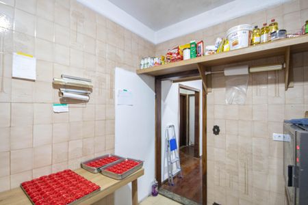 Casa à venda com 330m², 5 quartos e 2 vagas Casa à venda com 330m², 5 quartos e 2 vagasCozinha