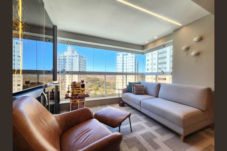 Apartamento à venda com 126m², 4 quartos e 3 vagas Apartamento à venda com 126m², 4 quartos e 3 vagasVaranda