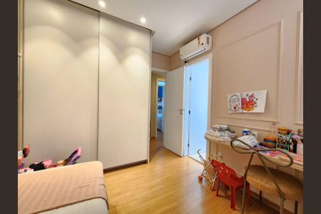 Apartamento à venda com 126m², 4 quartos e 3 vagas Apartamento à venda com 126m², 4 quartos e 3 vagasSuíte 3