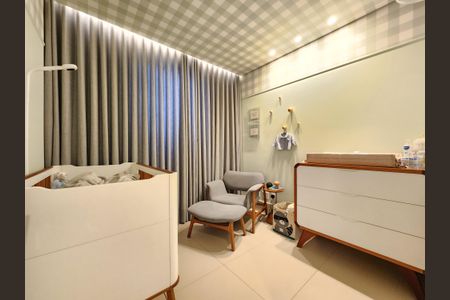 Apartamento à venda com 126m², 4 quartos e 3 vagas Apartamento à venda com 126m², 4 quartos e 3 vagasQuarto