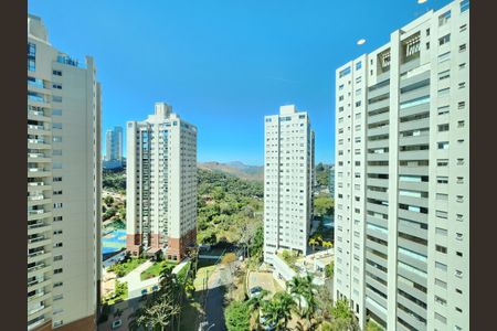 Apartamento à venda com 126m², 4 quartos e 3 vagas Apartamento à venda com 126m², 4 quartos e 3 vagasVista Cozinha