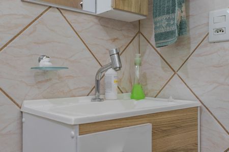 Casa à venda com 160m², 3 quartos e 2 vagasBanheiro