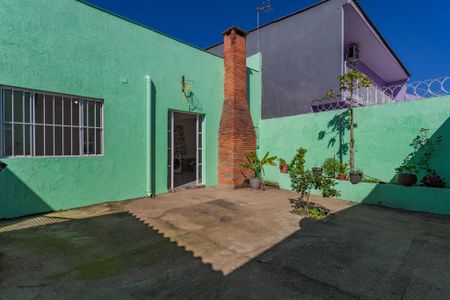 Casa à venda com 160m², 3 quartos e 2 vagasQuintal