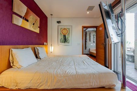 Casa à venda com 1500m², 7 quartos e 6 vagas Casa à venda com 1500m², 7 quartos e 6 vagasFoto 31