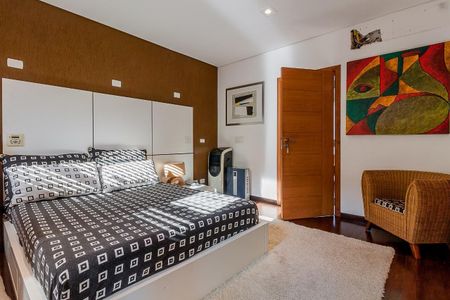 Casa à venda com 1500m², 7 quartos e 6 vagas Casa à venda com 1500m², 7 quartos e 6 vagasFoto 27