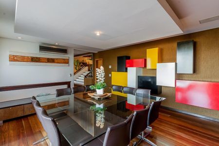 Casa à venda com 1500m², 7 quartos e 6 vagasFoto 24