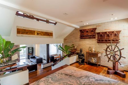 Casa à venda com 1500m², 7 quartos e 6 vagas Casa à venda com 1500m², 7 quartos e 6 vagasFoto 19