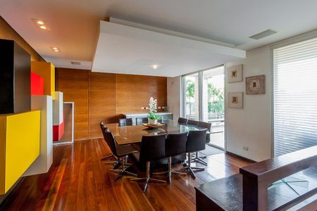 Casa à venda com 1500m², 7 quartos e 6 vagasFoto 21