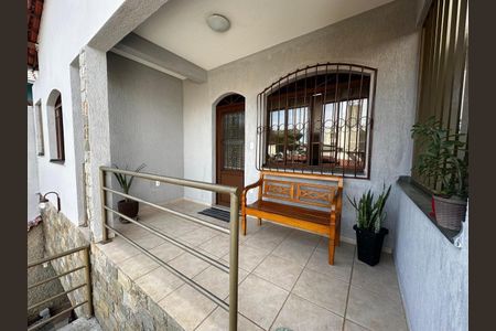 Casa à venda com 300m², 4 quartos e 6 vagasÁrea Externa