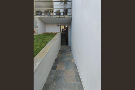 Casa à venda com 300m², 4 quartos e 6 vagasÁrea Externa