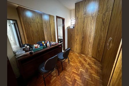 Casa à venda com 300m², 4 quartos e 6 vagasQuarto 4