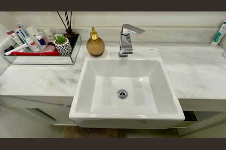 Apartamento à venda com 100m², 3 quartos e 1 vagaBanheiro da Suíte