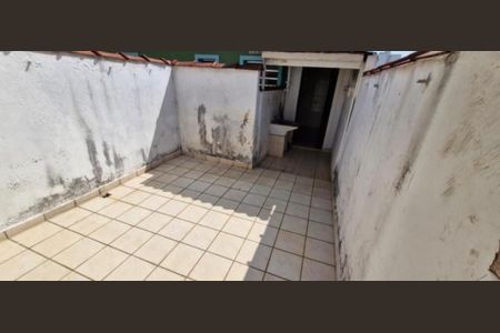 Foto 02 de casa à venda com 1 quarto, 60m² em Cambuci, São Paulo