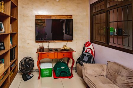 Casa à venda com 180m², 3 quartos e 3 vagasSala 1