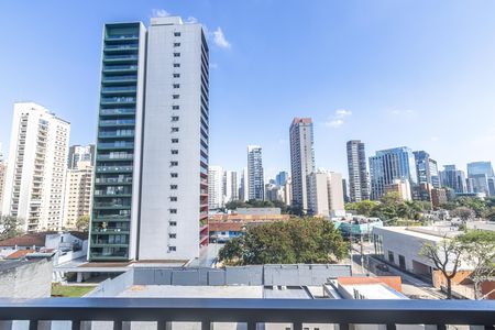 Varanda de kitnet/studio para alugar com 1 quarto, 25m² em Vila Olímpia, São Paulo